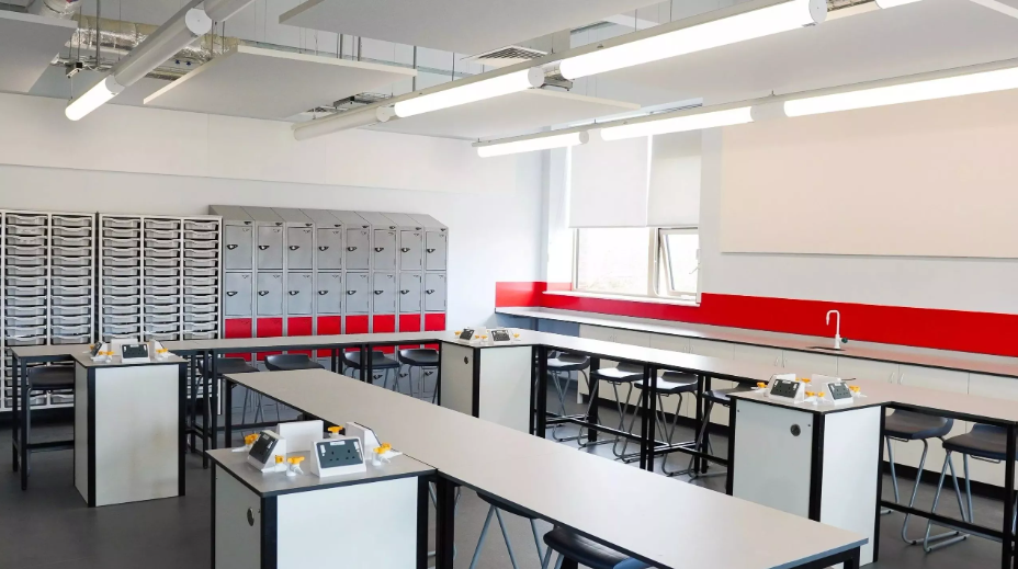 TACE - Deyes High School - Projects 03